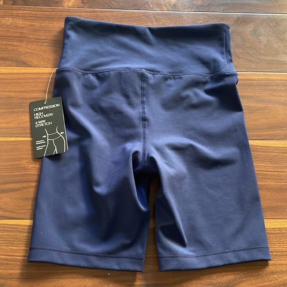 I.N.C High Rise Compression 7” Bike Shorts size XS - Picture 5 of 7